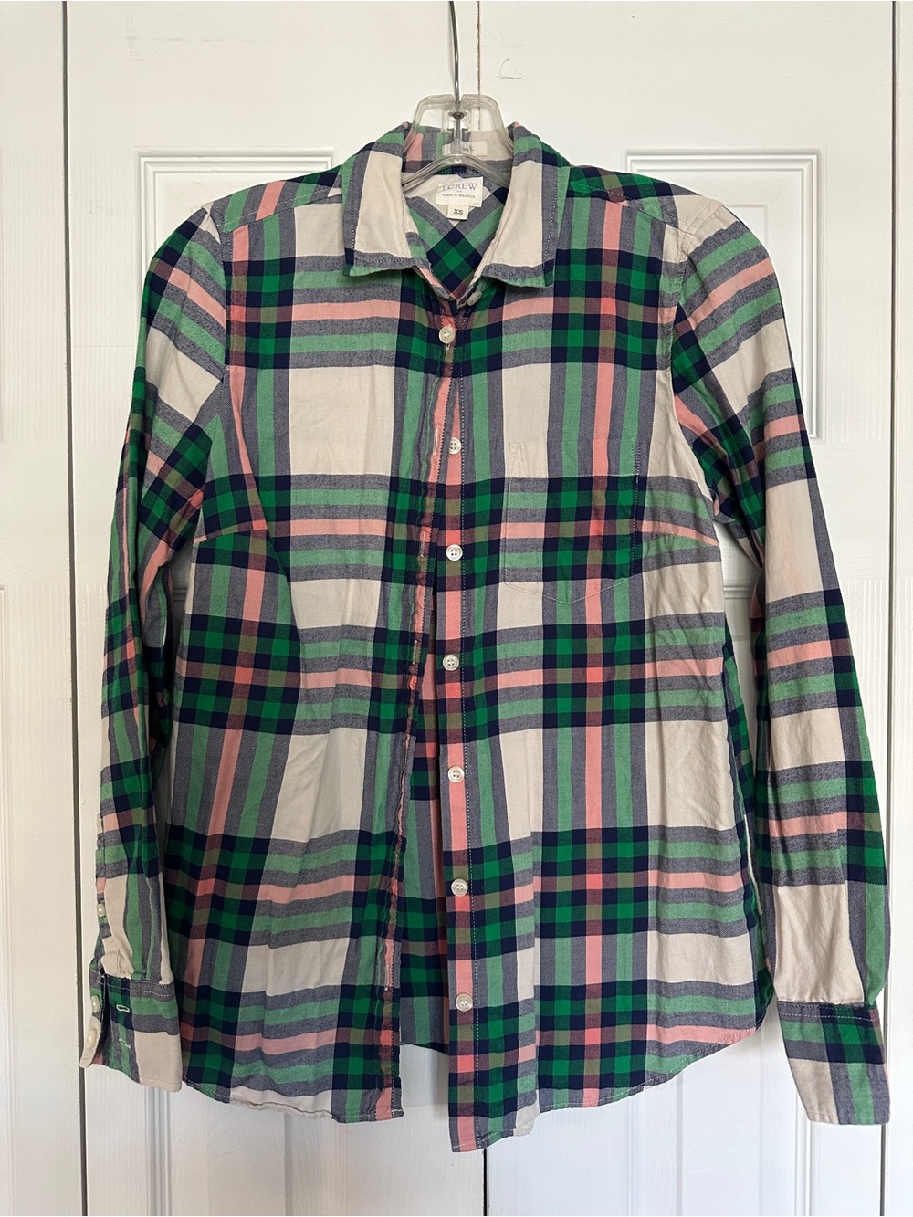 Women’s J. Crew Plaid Button-Up Shirt in Green, Pink & Cream